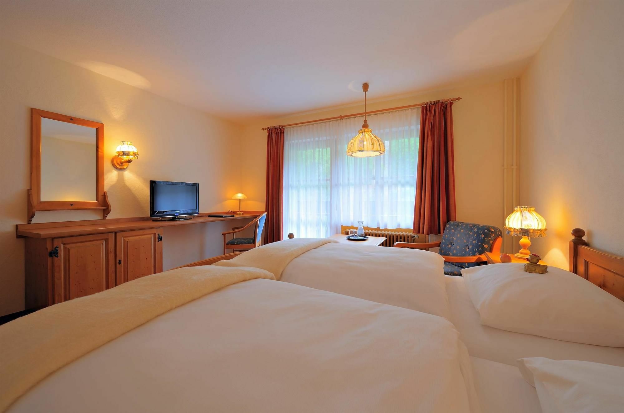 Hotel Hofgut Sternen - Ravennaschlucht Breitnau Bilik gambar
